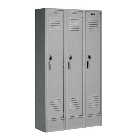 GLOBAL INDUSTRIAL Single Tier Locker, 15x18x72, 3 Door, Ready To Assemble, Gray 652073GY